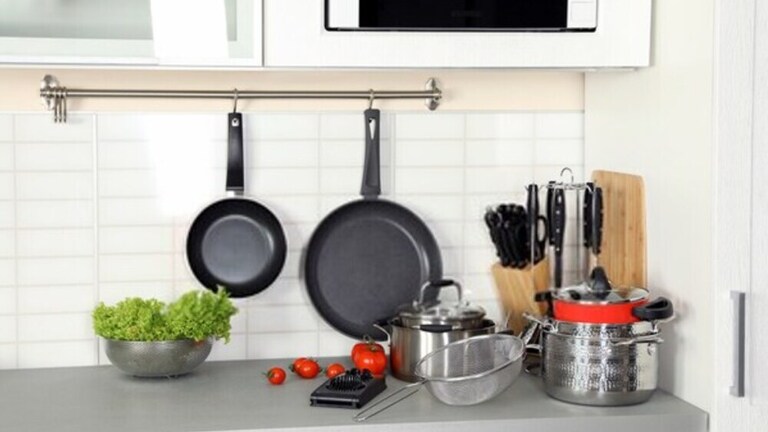 Top 9 Best Nonstick Cookware Brands Of 2024 best-cooking-pans-2025-alejandro-cote